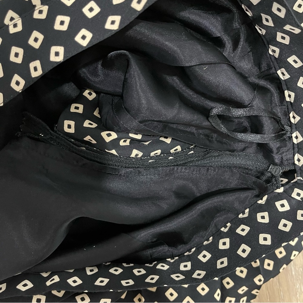 Patterned Skirt - Picture 7 of 7